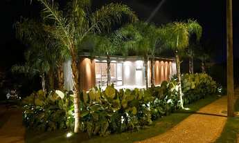 Imagem 2: ENTREGA MOBILIADA*- PRONTA PARA MORAR para venda possui 665 metros quadrados com 6 quarto