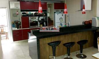 Imagem 3: Sobrado para venda possui 220 metros quadrados com 3 quartos