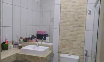 Imagem 7: Casa em via pública