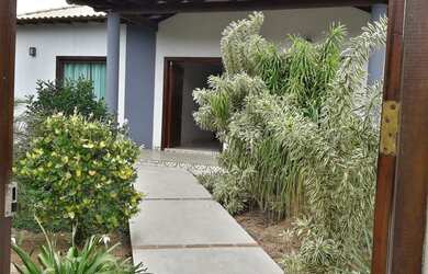 Imagem 3: Casa nova, fora de condomínio, em quadra de frente para o mar