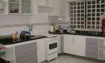 Imagem 5: Ótima Casa com 4 quartos em meio lote - Alvorada - Contagem - MG