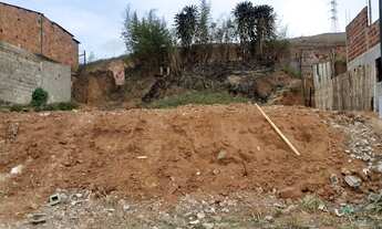 Imagem: Lote com 308 metros quadrados na beira da