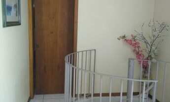 Imagem 4: Casa para venda possui 300 metros quadrados com 5 quartos em Jardim Itu - Porto Alegre - R