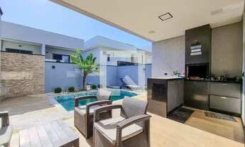 Imagem 5: Mansão no Vivva com 4 Dormitórios + Piscina, Área Gourmet e Acabamento Fino