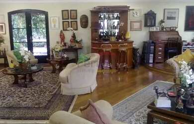 Imagem 4: Sobrado alto padrão em bairro nobre da zona norte