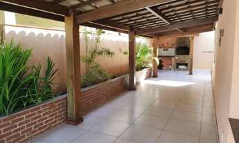 Imagem 3: Feriados**. Finais de Semanas. Condomínio Fechado. Próximo a Praia