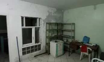 Imagem 2: Centro: Alugo prédio adequado a uma clínica ou escritório no centro - Ilha de São Luís - M