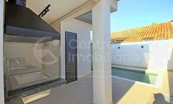 Imagem 3: CASA à venda com piscina e 2 quartos em Itanhaém, no bairro Tupy