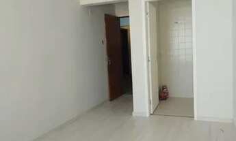 Imagem 7: Apartamento para Venda em Curitiba, Capão Raso, 2 dormitórios, 1 banheiro