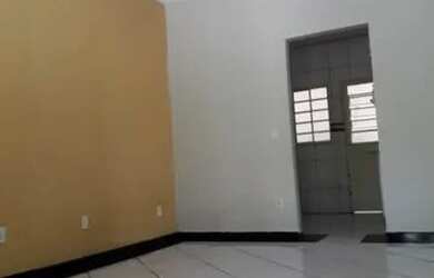 Imagem 4: Linda casa térrea, localizada no Bairro Residencial Guaira com 3 dormitórios sendo 1 suíte