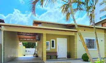 Imagem: Casa à venda no bairro Areias - São José/SC