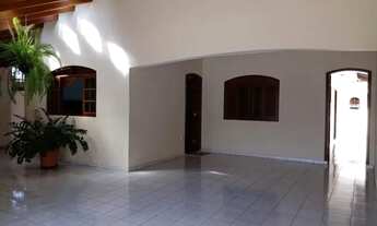 Imagem: Casa a venda com excelente terreno de 400