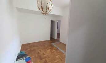 Imagem: Apartamento com vista indevassável e vista