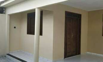 Imagem 3: Alugo casa bem localizada entre o Shopping e HE. Próx a academia. Rua asfaltada