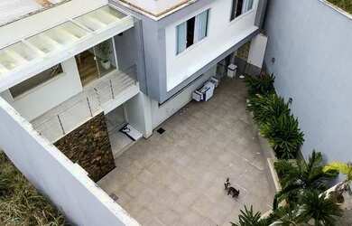 Imagem 4: Refúgio dos sonhos em Angra dos Reis, onde a beleza do litoral encontra a perfeição arquit