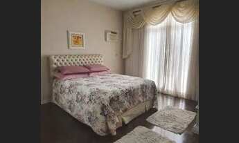 Imagem 7: Sobrado para venda possui 200 metros quadrados com 4 quartos