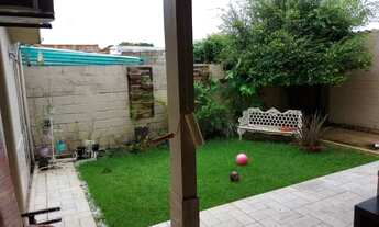 Imagem 2: ALUGO LINDA CASA COM 4 DORMITÓRIOS E BANHEIRA DE HIDROMASSAGEM