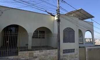 Imagem: Casa a venda no centro de Varginha