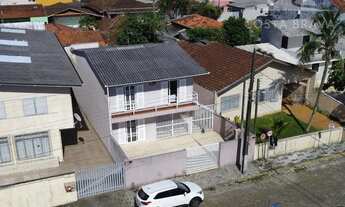 Imagem 6: Amplo sobrado em localização central nobre!