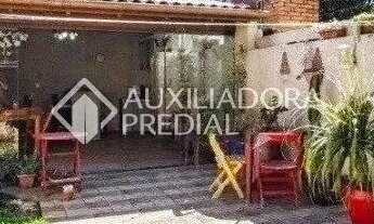 Imagem 5: Casa à venda com 185m², 3 dormitórios, sendo 2 suítes, 2 vagas, na Cavalhada