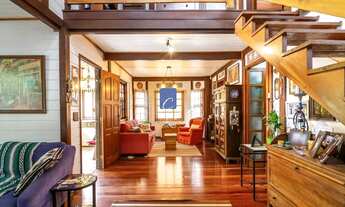 Imagem 5: Casa 4 quartos (sendo um no piso térreo); 220m² mais casa de hóspedes - Santa Felicidade