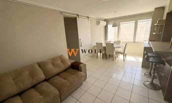 Imagem 2: 3 DORMITÓRIOS SENDO 1 SUÍTE - MOBILIADO - CLIMATIZADO - VAGA DE GARAGEM