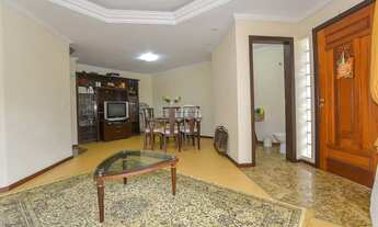 Imagem: Sobrado para venda tem 254 metros quadrados