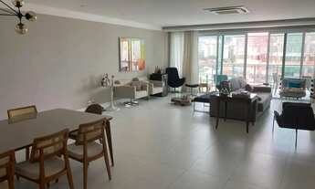 Imagem 6: Imóvel para aluguel e venda possui 292 metros quadrados com 4 quartos