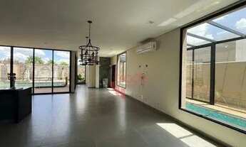 Imagem 5: Casa de Alto padrão em Condomínio Fechado à Venda de 06 Quartos no Bairro Condomínio Vila