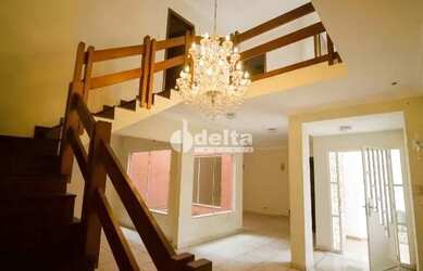 Imagem 2: Casa Comercial disponível para locação no bairro Centro em Uberlândia-MG