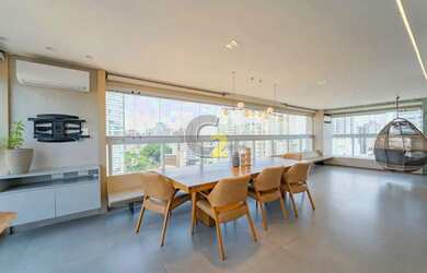 Imagem 2: Apartamento à venda em Aclimação, 4 suítes, 6 vagas de garagem