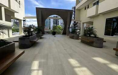 Imagem 3: Apartamento com 4 dormitórios sendo 4 suítes e 3 vagas de garagem em Joinville/SC