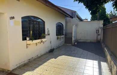 Imagem 3: Casa Térrea Ibiporã 3Q, 1B + edícula c/ 1Q e 1B(próx. Av. 19 Dezembro). 250m² de terreno