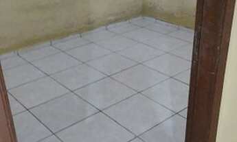 Imagem 3: Alugo casa por um ótimo preço. Tel. Zap