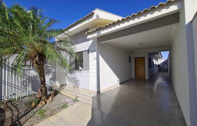 Imagem 4: Casa para Venda em Maringá, Jardim Itália II, 3 dormitórios, 1 suíte, 2 banheiros, 2 vagas