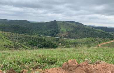 Imagem 3: E07- saia do aluguel