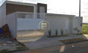 Imagem 2: Casa à venda com 3 quartos sendo 1 suíte / Nova Mutum