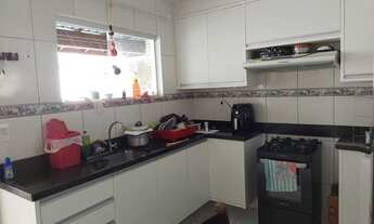 Imagem 2: Casa solta em Ipitanga, triplex, próximo da Praia, 3/4, 2 vagas