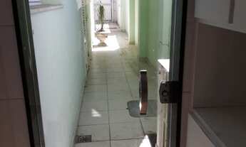 Imagem 3: Casa para venda tem 230 metros quadrados com 6 quartos