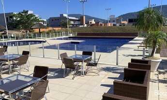 Imagem 7: Casa de condomínio para venda possui 202 metros quadrados com 4 quartos