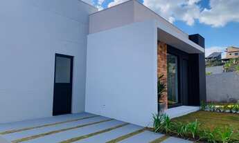 Imagem 2: Casa para venda com 132 metros quadrados com 3 quartos em Vale do Sol - Nova Lima - MG