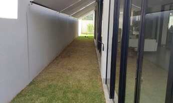 Imagem 7: Casa de condomínio térrea para venda tem 305 metros quadrados com 4 quartos