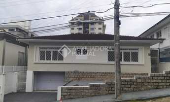 Imagem: FLORIANóPOLIS - Casa Padrão - Trindade