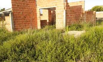 Imagem 3: Lote com casa quase pronta