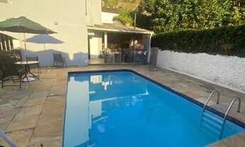 Imagem 2: Casa p/ venda c/250 m2 área construída c/4 quartos em Nogueira - Petrópolis - RJ