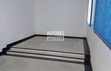 Imagem 7: Casa para aluguel 4 quartos no Bairro GLORIA