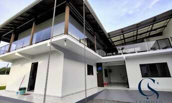 Imagem: EXCELENTE CASA SEMIMOBILIADA COM 4 DORMITÓRIOS