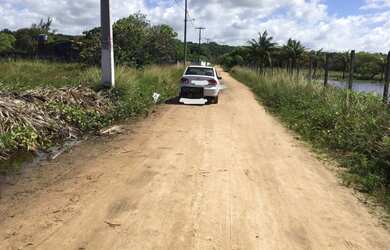 Imagem 2: Terreno 2600m2 próximo à Praia