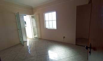 Imagem 5: Casa para venda tem 212 metros quadrados com 4 quartos em Cidade Jardim - Uberlândia - MG