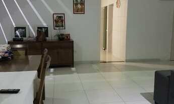 Imagem 7: Casa com 450 m2 no Jardim Itatiaia, 3 quartos, sendo 2 suites!